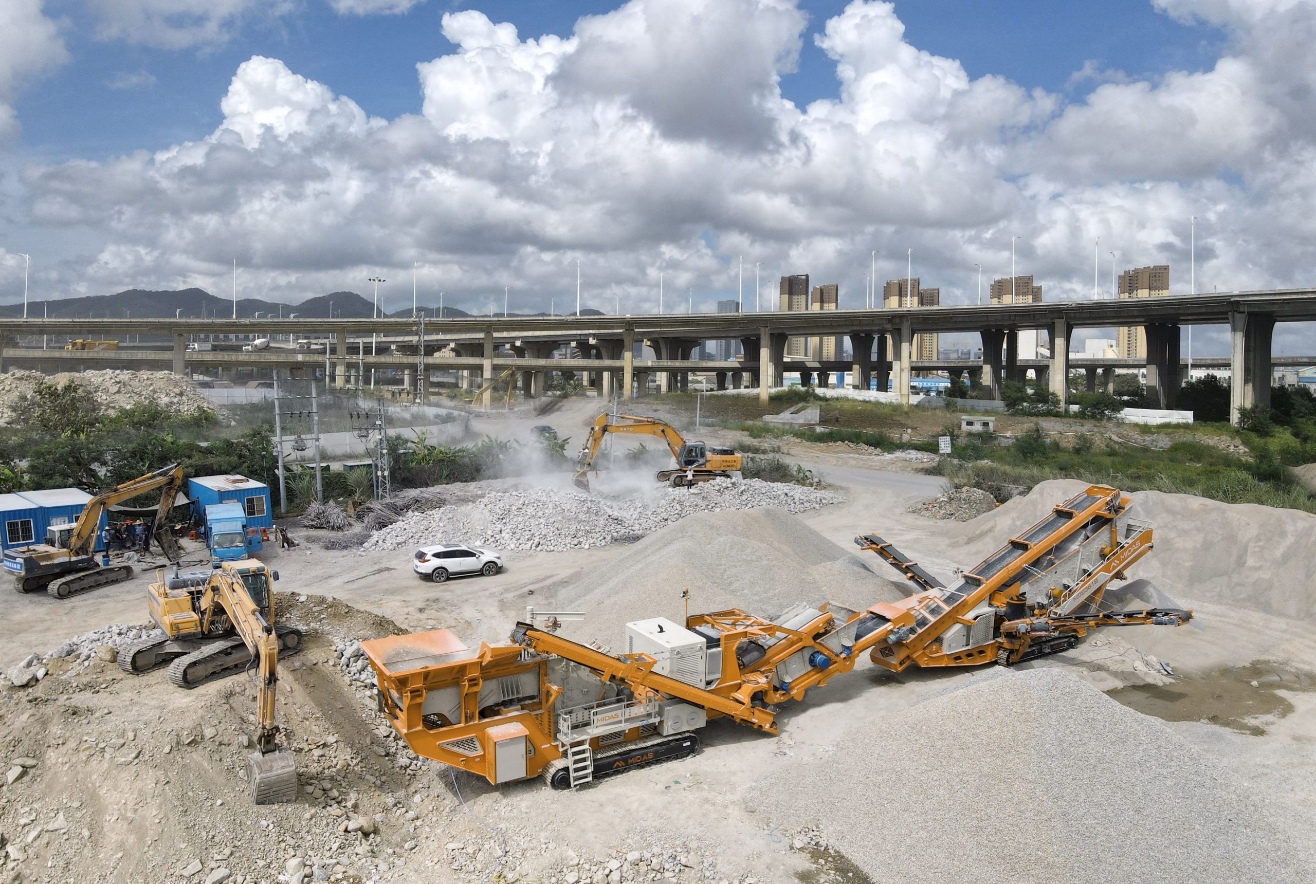 mobile crushing plant