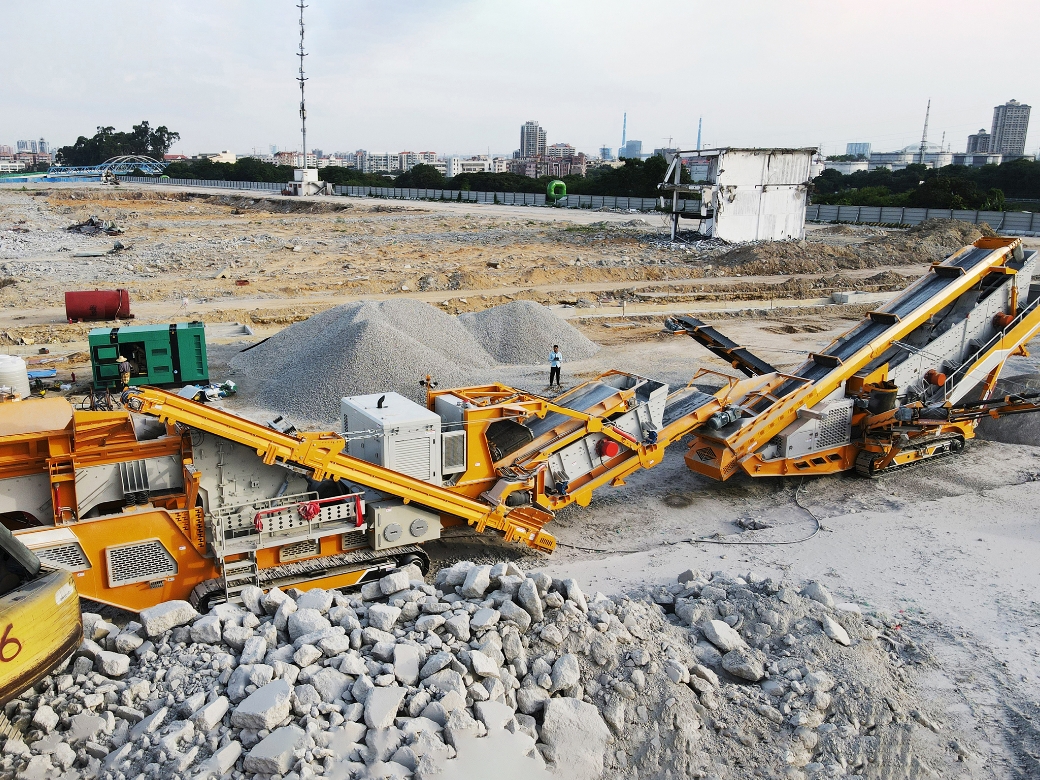 Tracked Crushing and Screening Plant In Malaysia for Sale